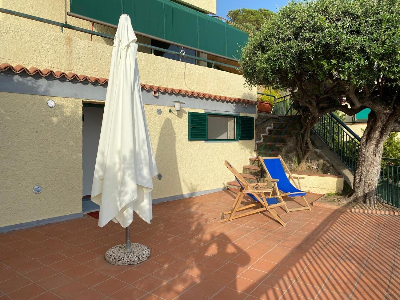 Вилла Monolocale Vista Mare Ad Acciaroli Localita Mezzatorre Agnone Cilento Экстерьер фото