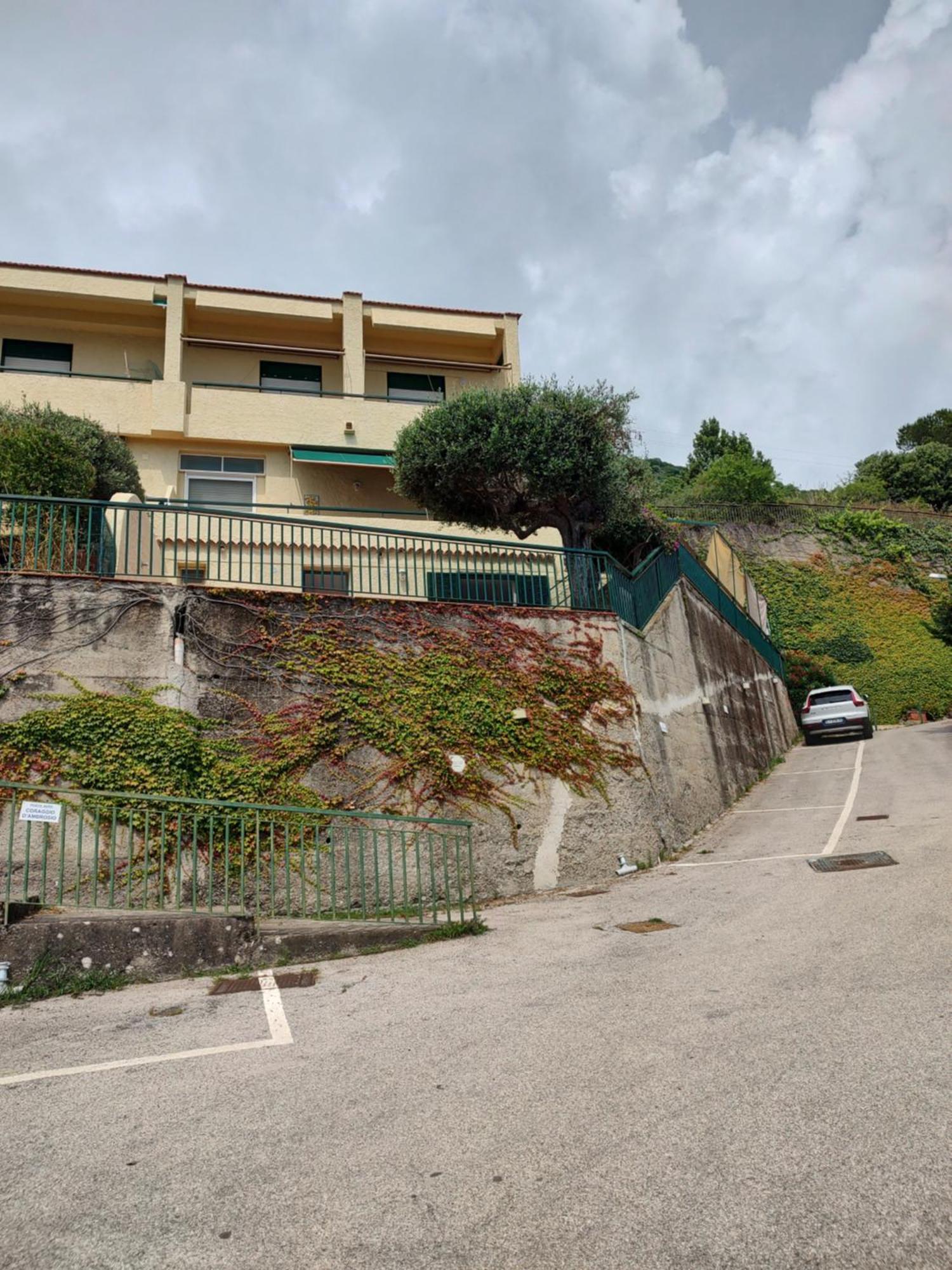 Вилла Monolocale Vista Mare Ad Acciaroli Localita Mezzatorre Agnone Cilento Экстерьер фото